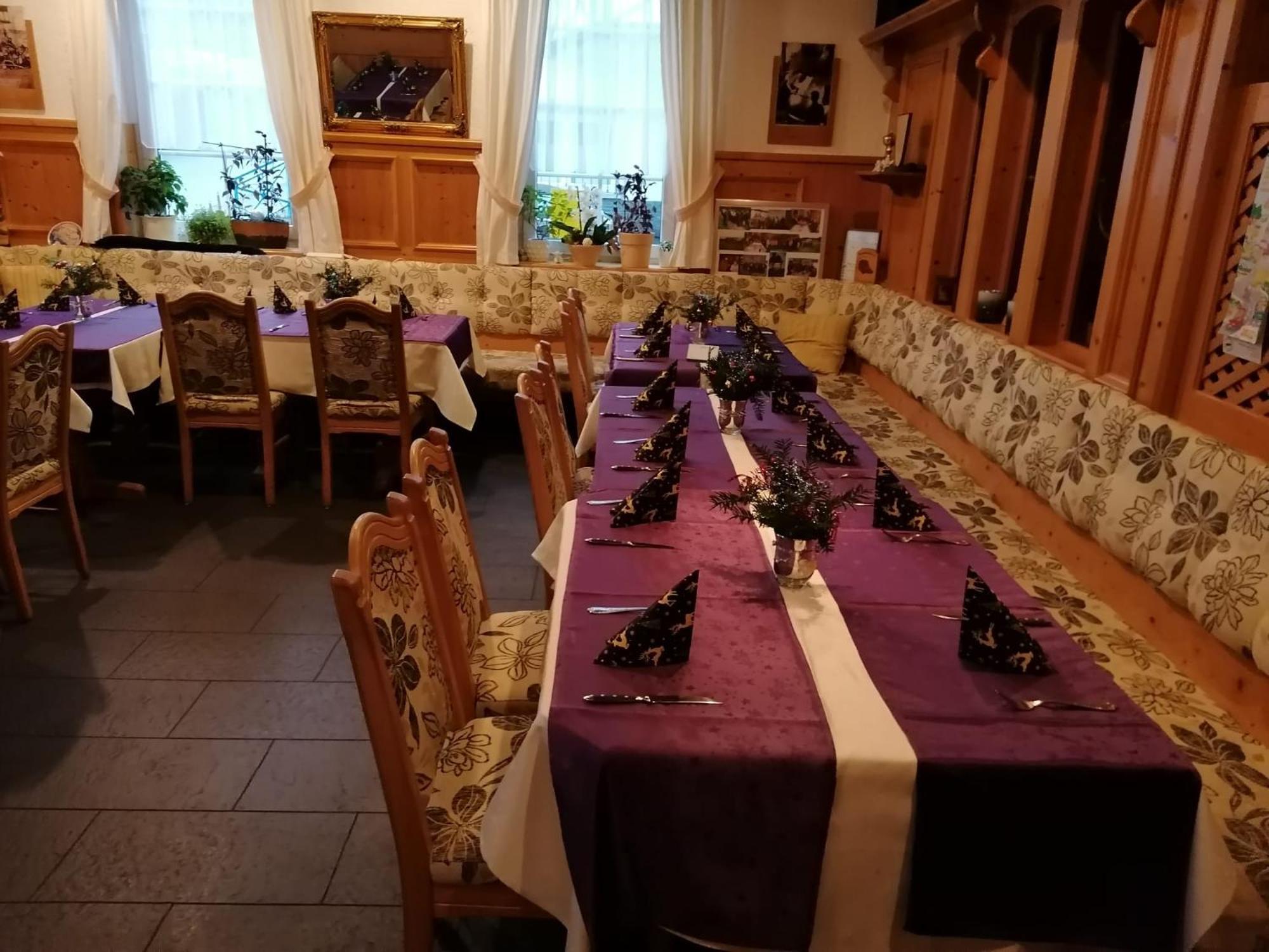 Gasthaus Zipp Asslar Dış mekan fotoğraf